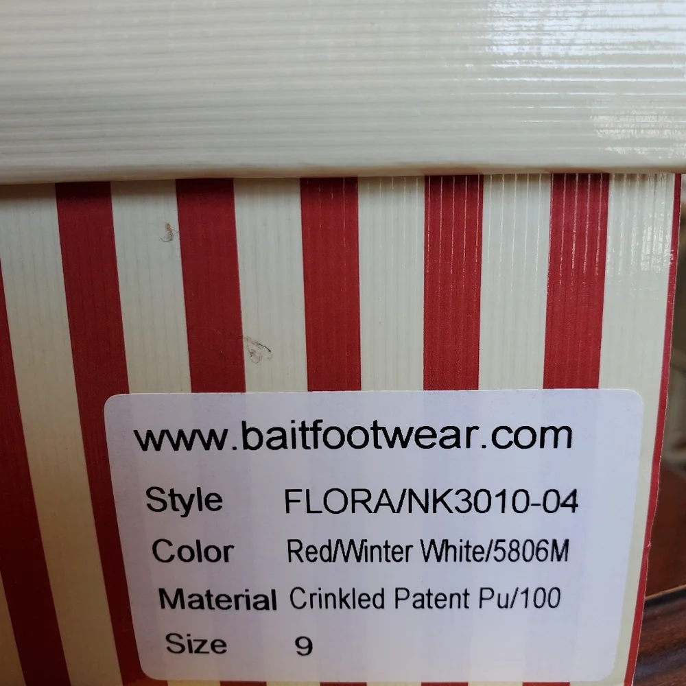 B.A.I.T. slip on low heel pumps - Picture 9 of 9